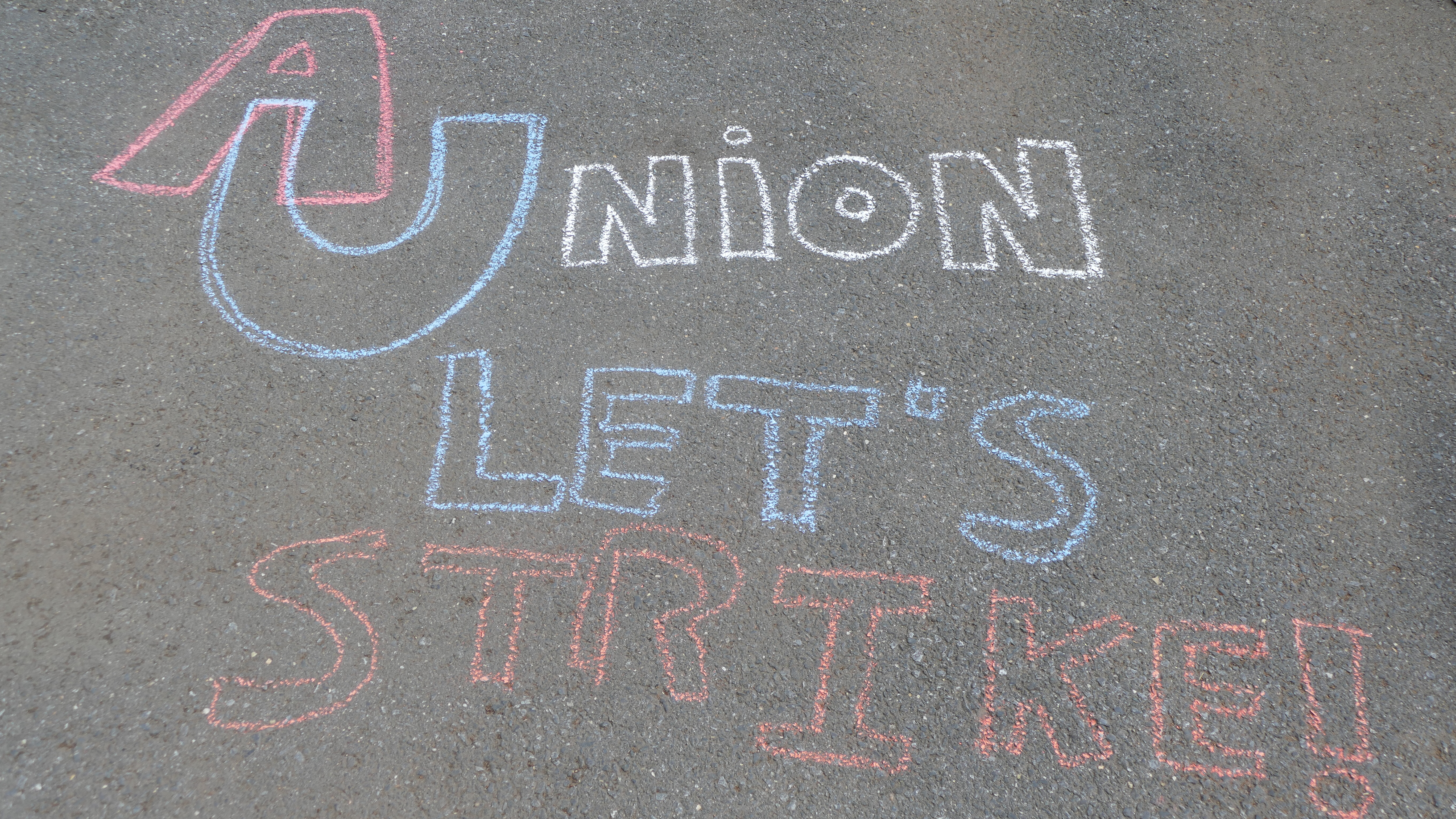AUnion: Let's Strike!