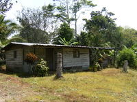 The façade of Rachel Teter's home, before renovations, in El Plátano, Panama