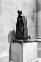 Bronze statue of Abraham Lincoln, Washington National Cathedral (1977) (3)