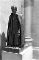 Bronze sculpture of Abraham Lincoln kneeling at the Washington National Cathedral (1977) (5)