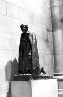 Bronze statue of Abraham Lincoln, Washington National Cathedral (1977) (8)