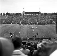Football game, Rutgers University stadium (1947)